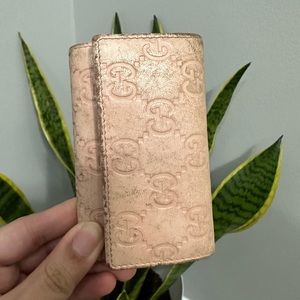 Authentic Gucci Keycase Used- Need Recolour